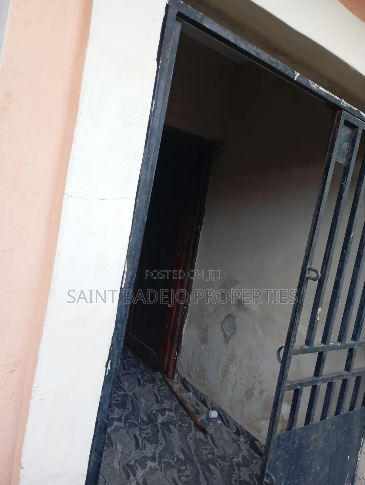 1bdrm Block of Flats in Nurudeen Gbedebo, Gberigbe for rent in Gberigbe