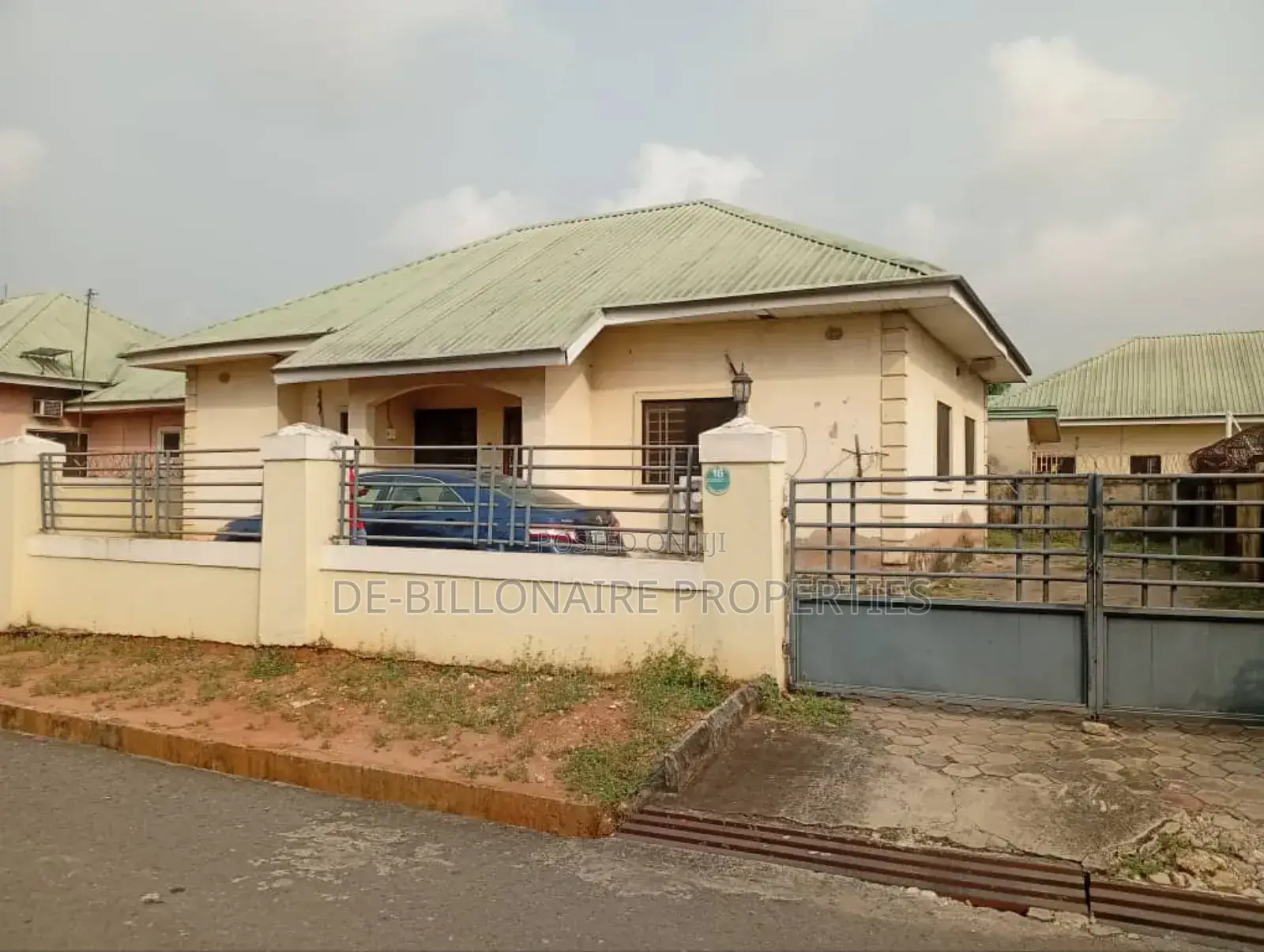 3bdrm Bungalow in Graceland Estate for sale in Owerri