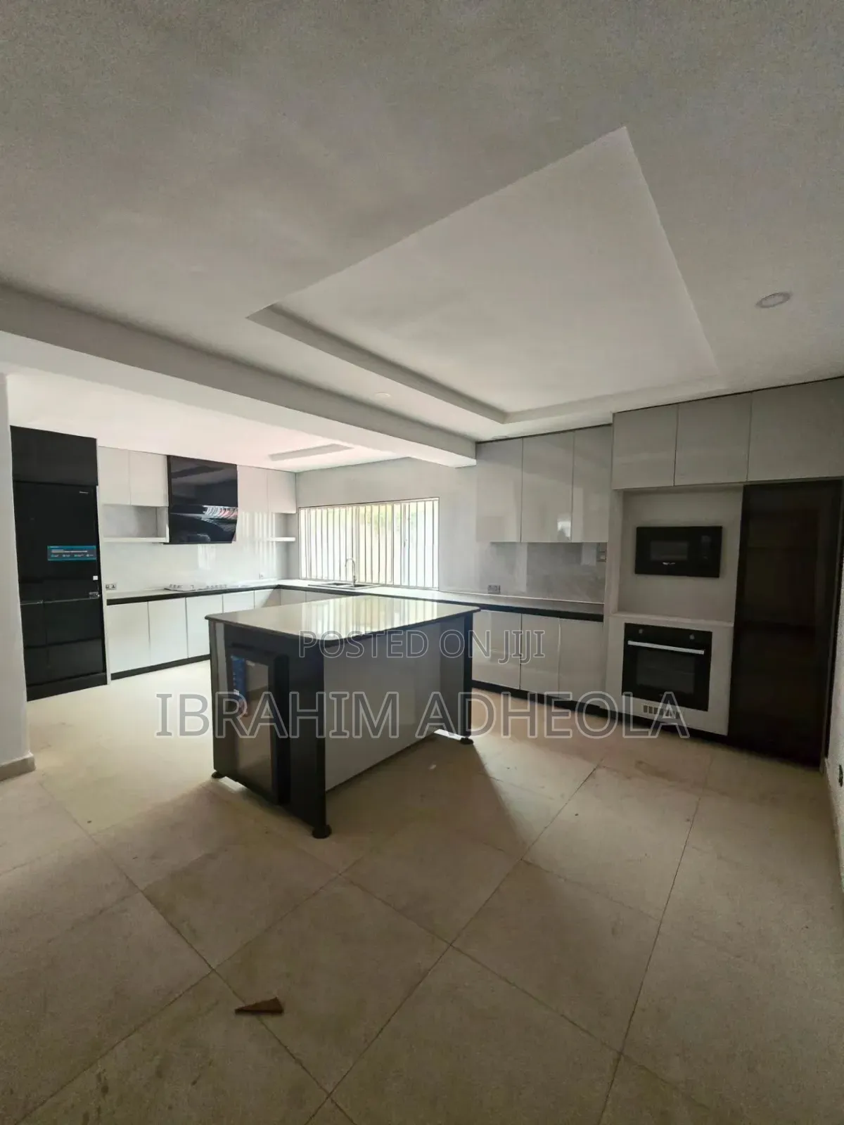 5bdrm Duplex in Maryland Estate for sale in LSDPC Maryland Estate
