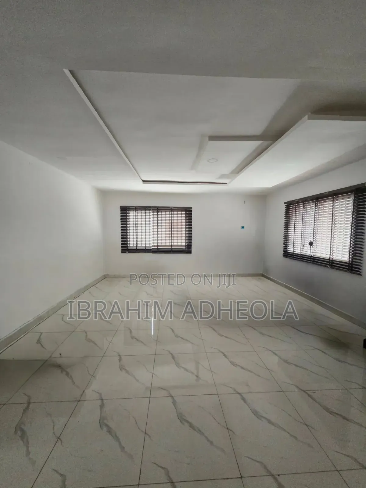 5bdrm Duplex in Maryland Estate for sale in LSDPC Maryland Estate