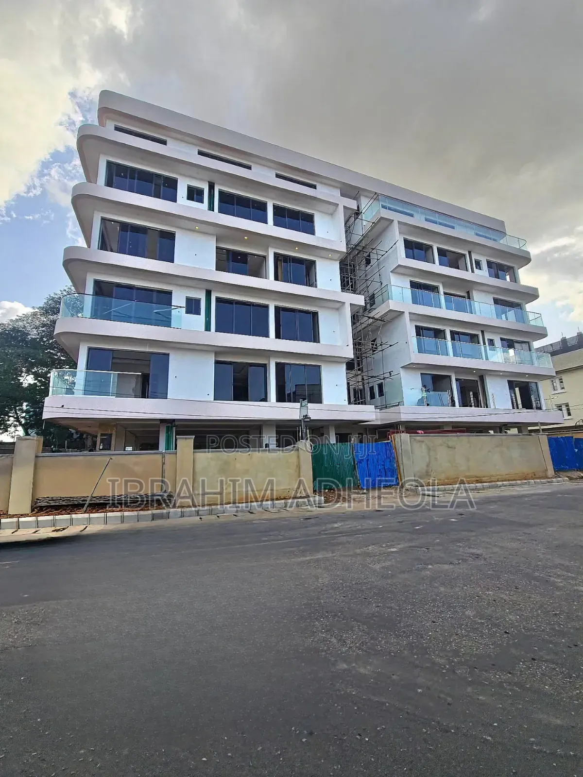 4bdrm Maisonette in Maryland, Shonibare Estate for sale in Shonibare Estate