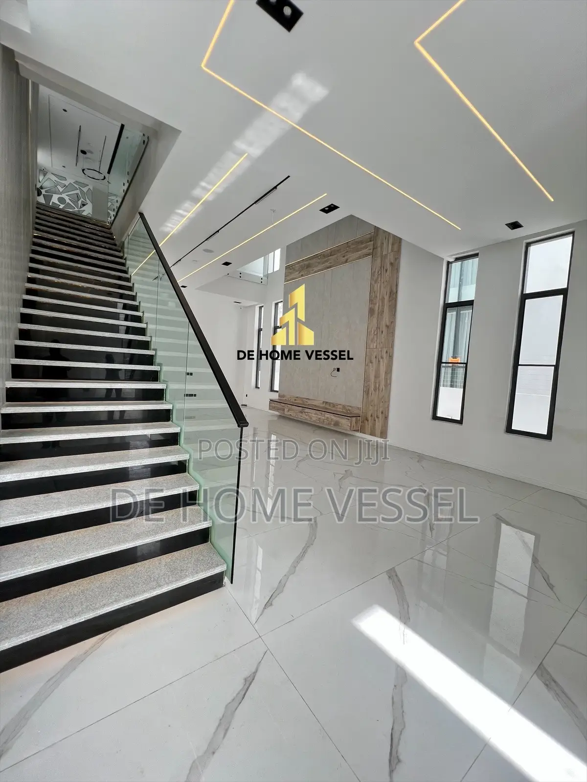 5bdrm Duplex in Osapa london for sale in Osapa london