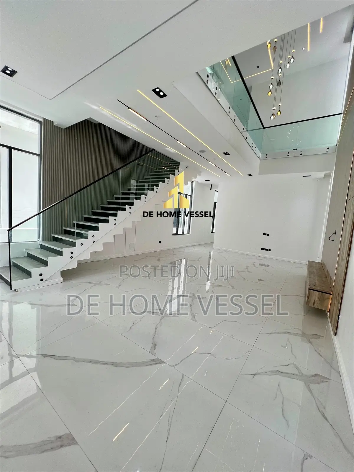 5bdrm Duplex in Osapa london for sale in Osapa london