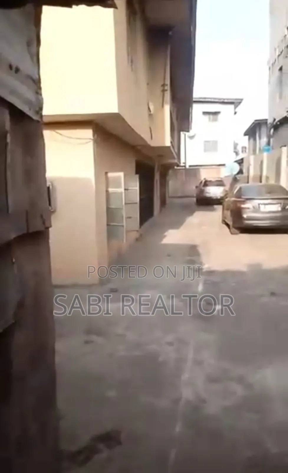 Furnished 3bdrm Block of Flats in Akowonjo for sale in Akowonjo