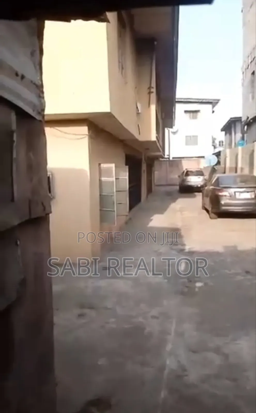 Furnished 3bdrm Block of Flats in Akowonjo for sale in Akowonjo