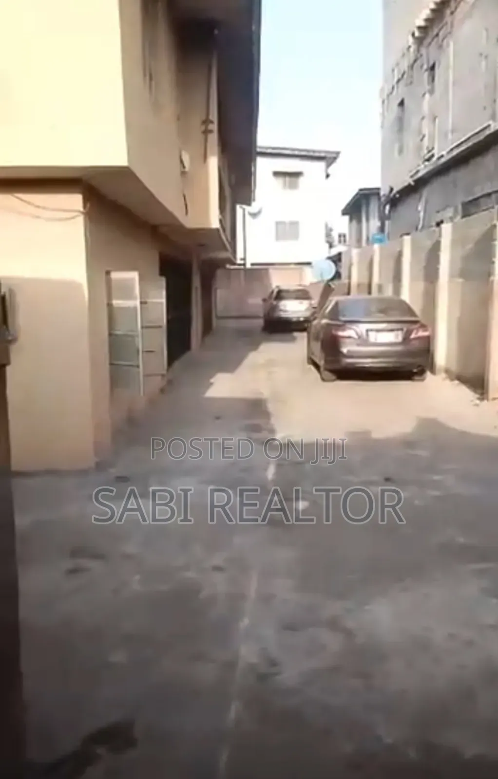 Furnished 3bdrm Block of Flats in Akowonjo for sale in Akowonjo