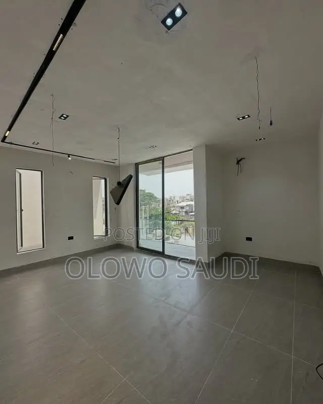 5bdrm Duplex in Ikoyi for sale in Ikoyi