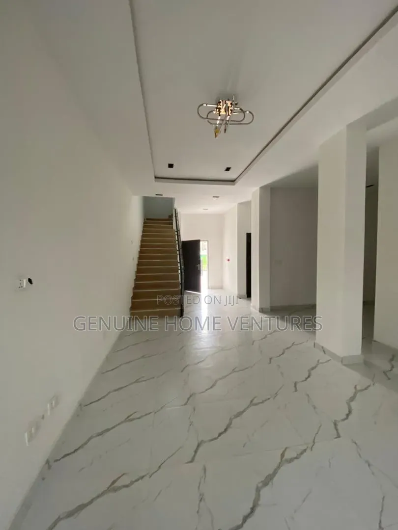 4bdrm Duplex in Opebi Ikeja for sale in Opebi