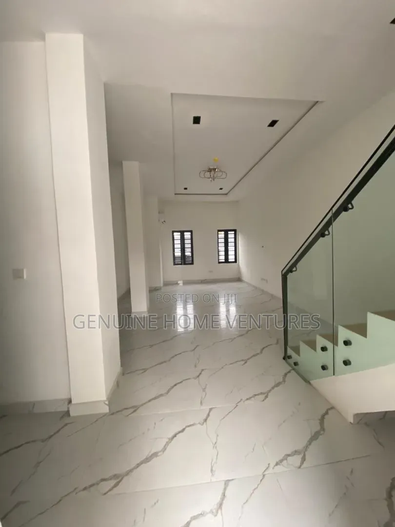 4bdrm Duplex in Opebi Ikeja for sale in Opebi