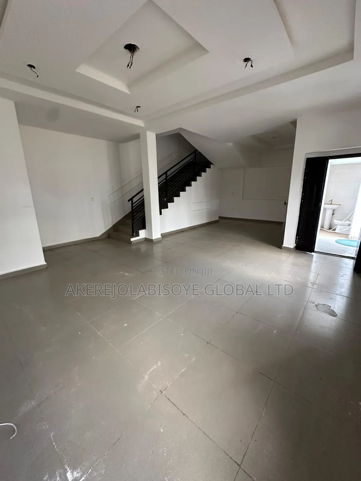 3bdrm Townhouse / Terrace in Around Godab for rent in Life Camp