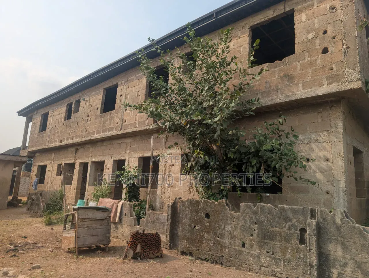 Block of 4 Flats (Carcass) for Sale in Dalemo, Alakuko in Alakuko