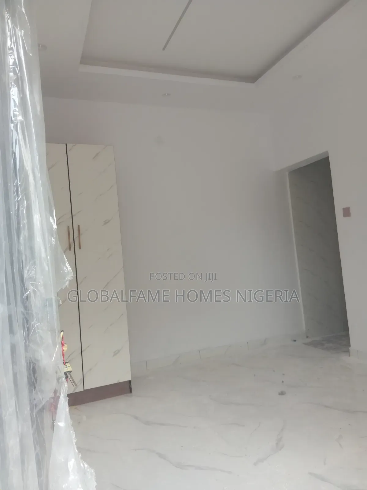 1bdrm Block of Flats in Royal Garden Estate for rent in Lakowe