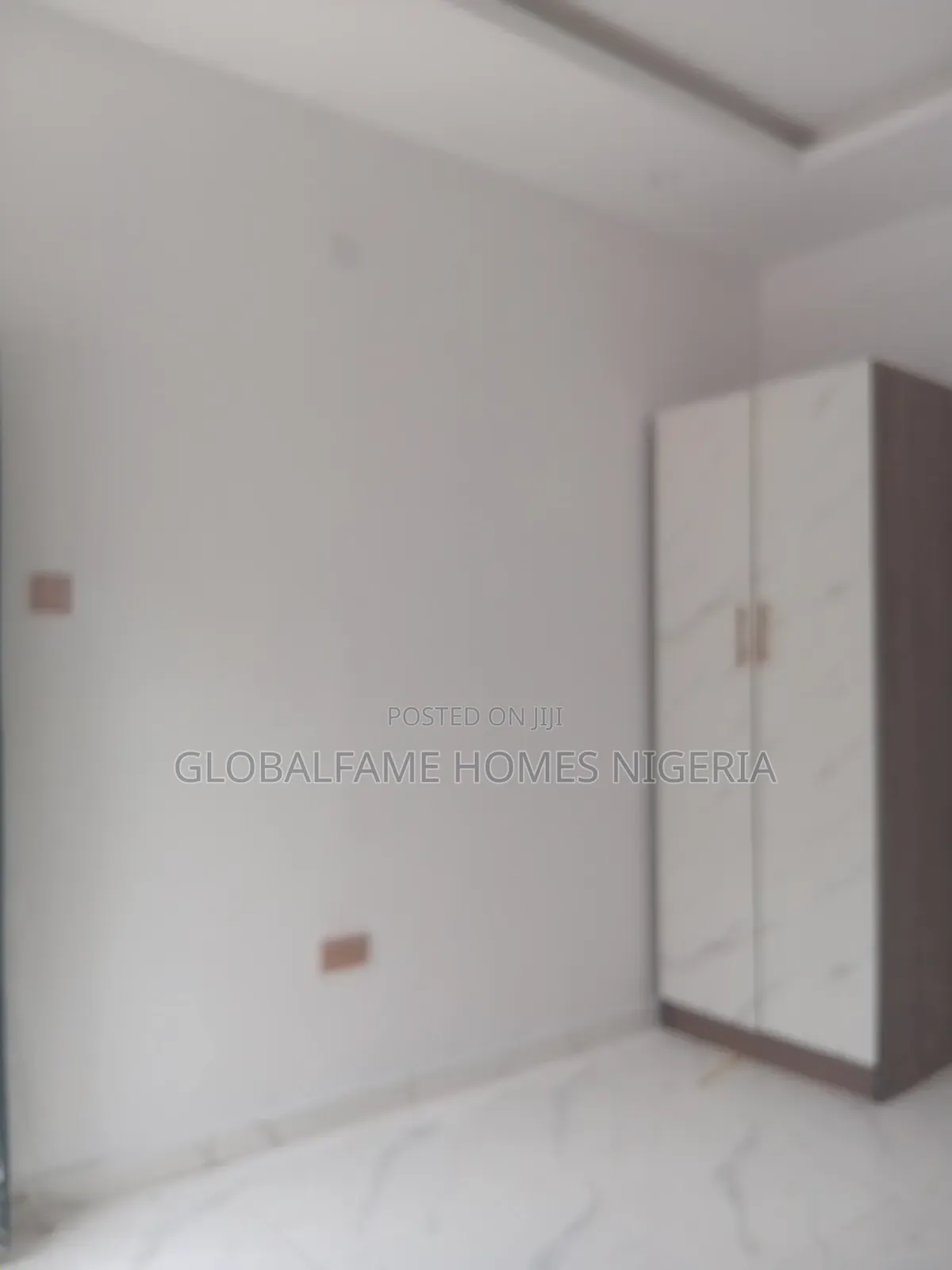 1bdrm Block of Flats in Royal Garden Estate for rent in Lakowe