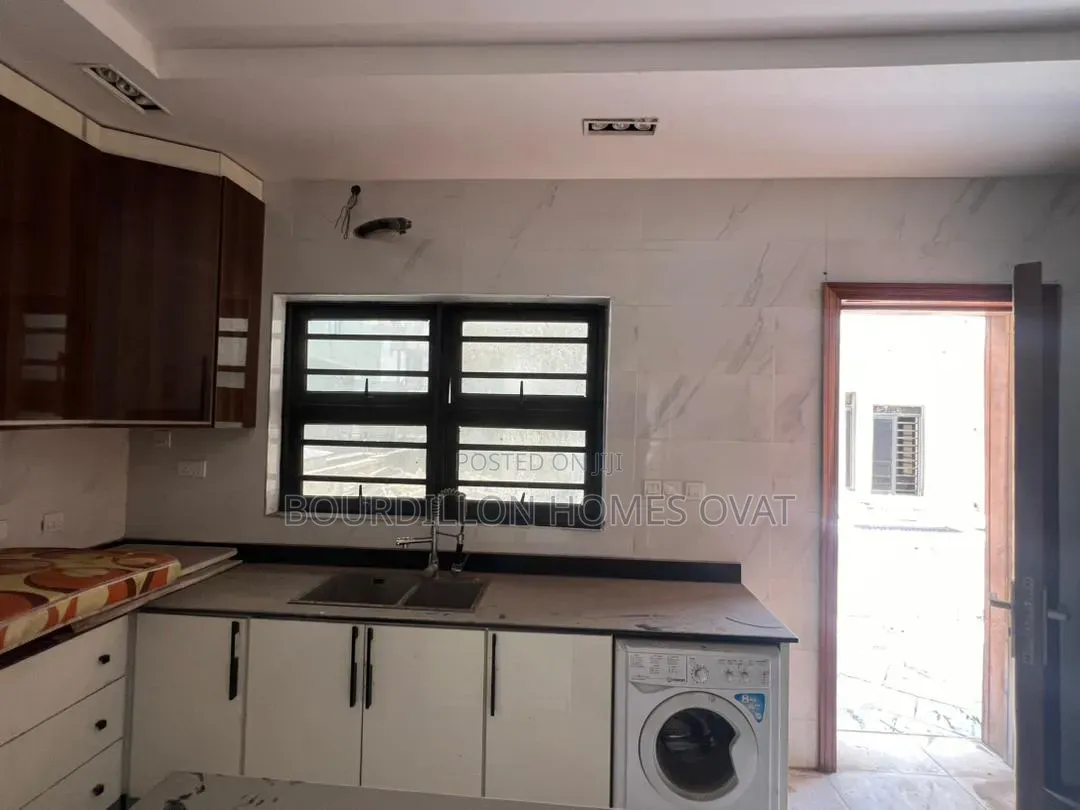5bdrm Duplex in Orchid Lekki Lagos for rent in Ilaje / Lekki