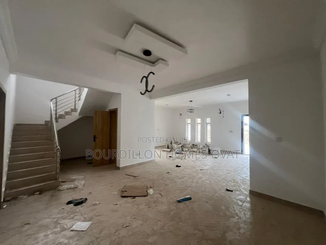 3bdrm Duplex in Lekki Phase 1 for sale in Lekki Phase 1