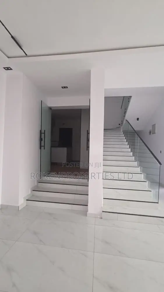 4bdrm Duplex in Calton Gate Gra, Akobo for sale in Akobo