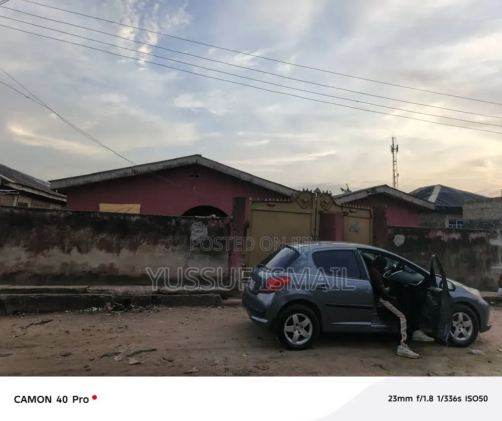10bdrm Room & Parlour in Elijah, Badagry for sale in Badagry