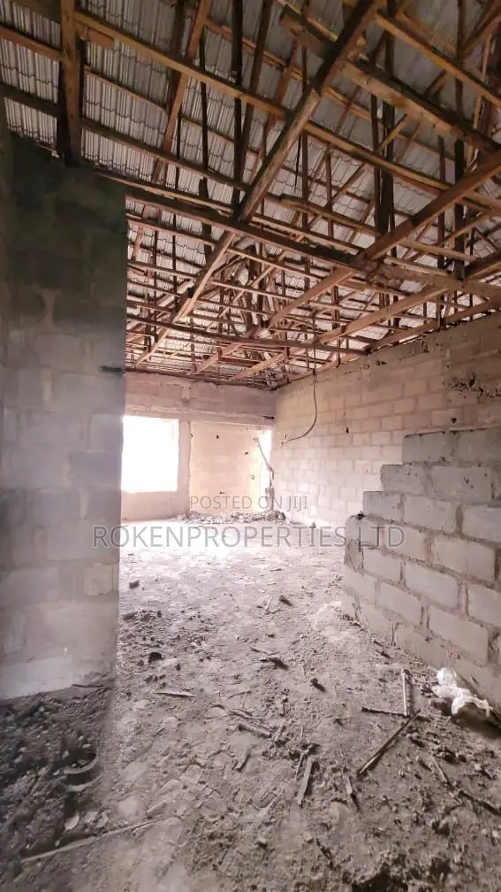 Mixed Use Property of 1o Flats for Sale in Samonda Ibadan in Samonda