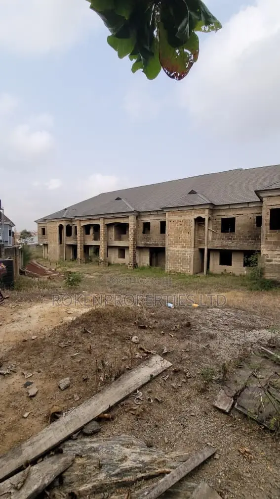 Mixed Use Property of 1o Flats for Sale in Samonda Ibadan in Samonda