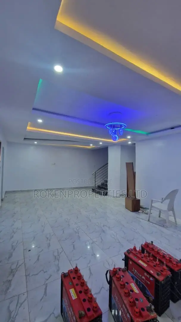 4bdrm Duplex in Emmanuel Estate, Jericho for sale in Jericho