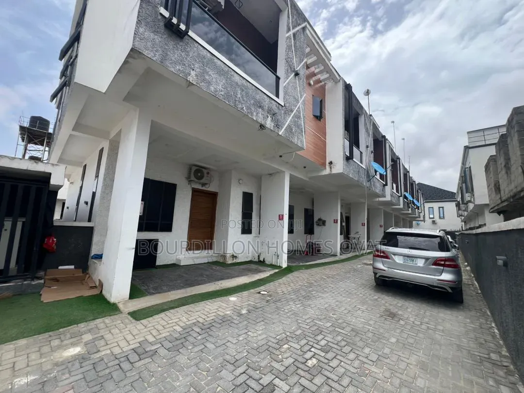 3bdrm Duplex in Ikota Villa Estate, for sale in Ikota