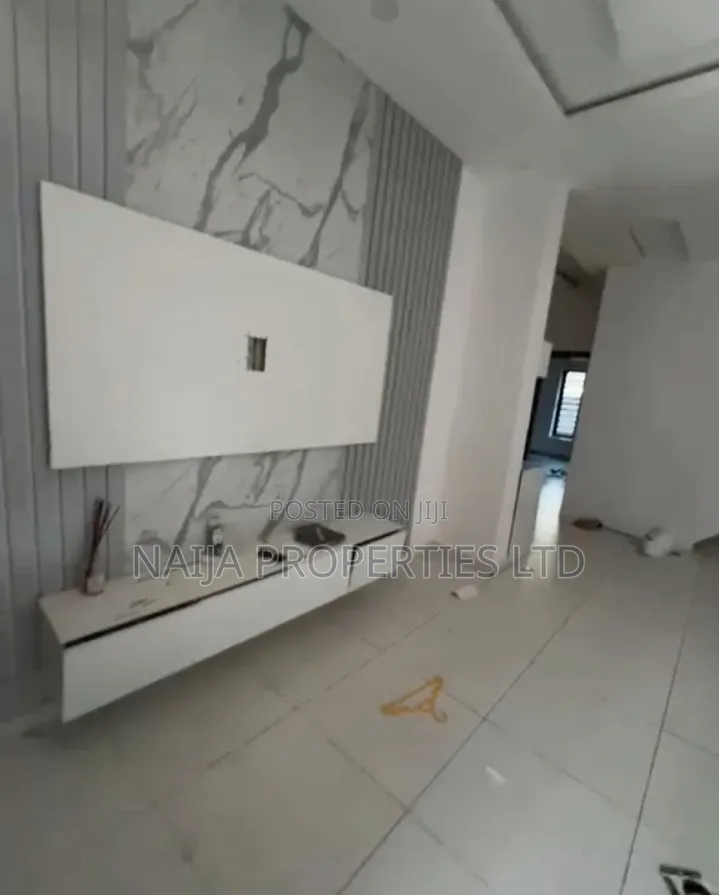 Mini Flat in Agungi for rent in Agungi