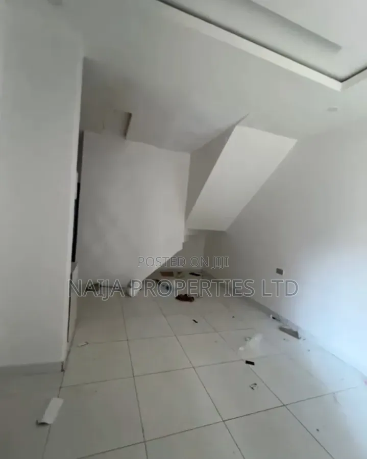 Mini Flat in Agungi for rent in Agungi