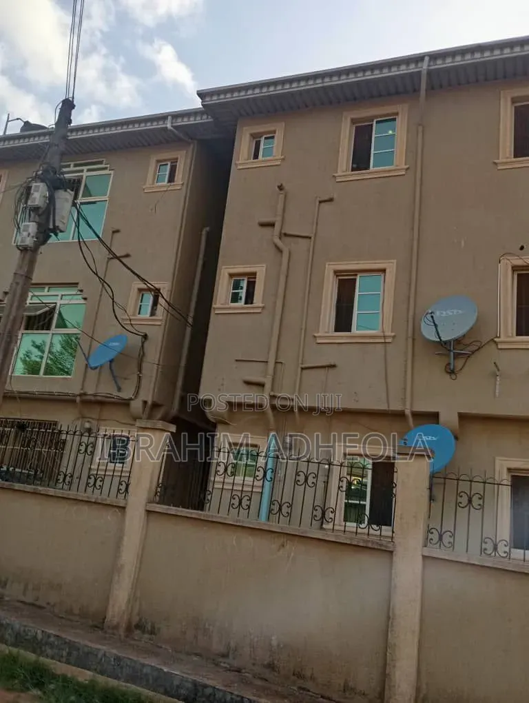 1bdrm Block of Flats in Gbaga, Ijede / Ikorodu for sale in Ijede / Ikorodu