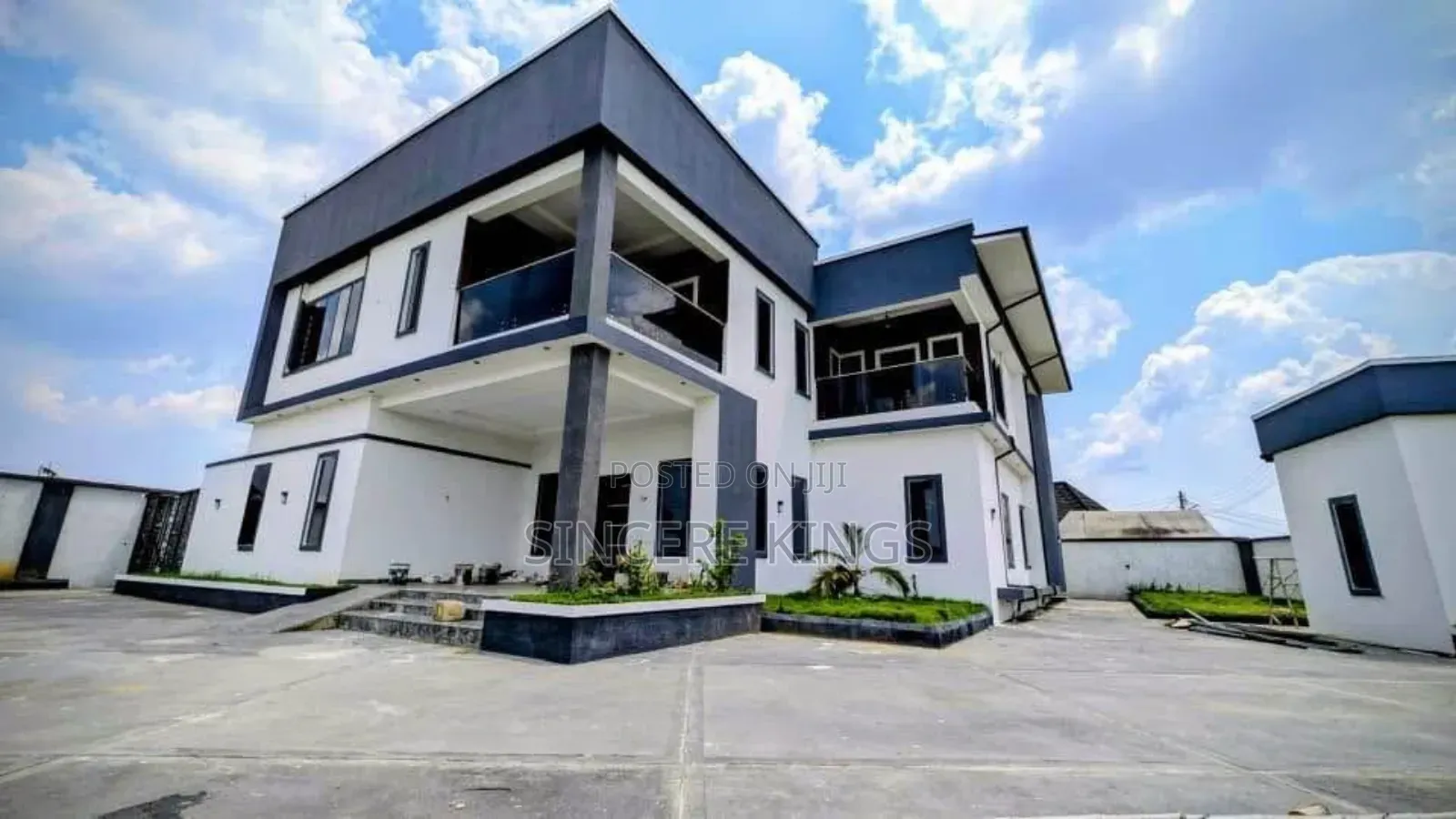 5 Bedroom Duplex With Bq in Uyo