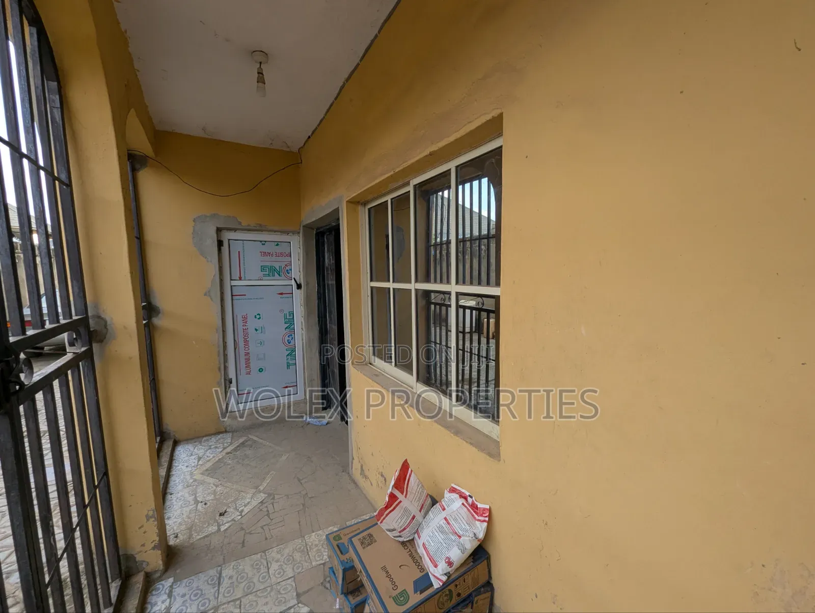 Furnished 2bdrm Block of Flats in Ike - Anobi, Baruwa, Egbeda for rent in Egbeda