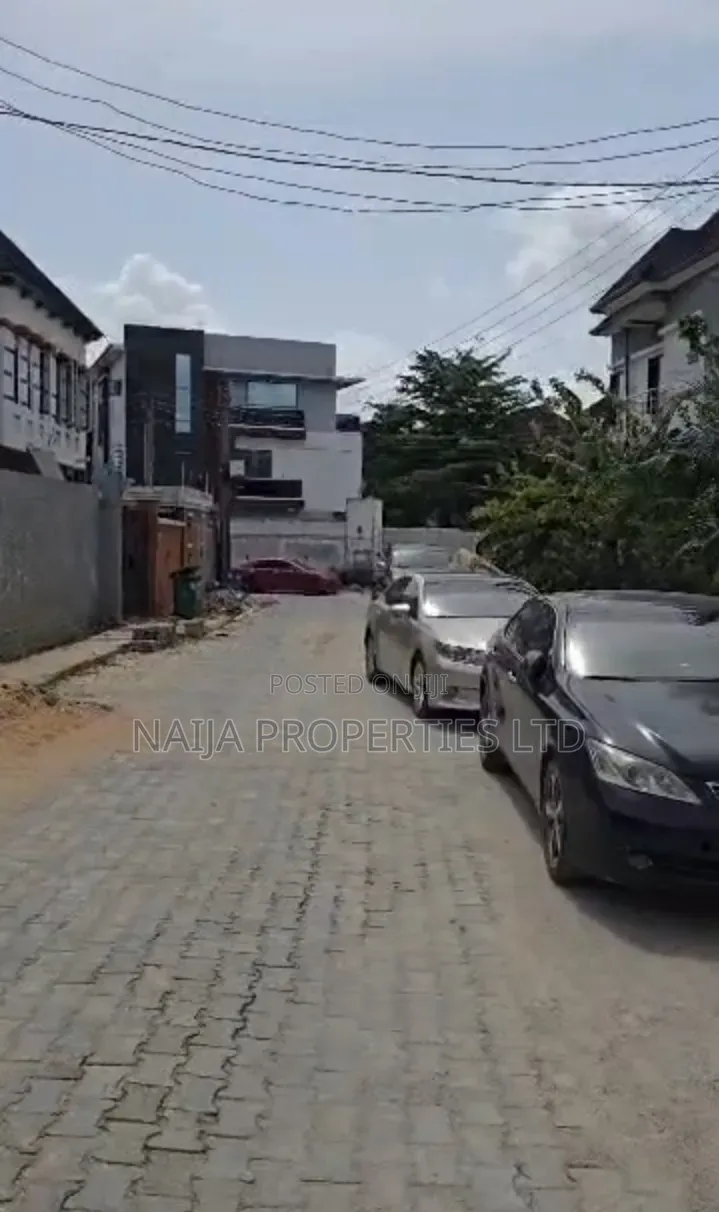 Mini Flat in Lekki Conservation, Chevron for rent in Chevron
