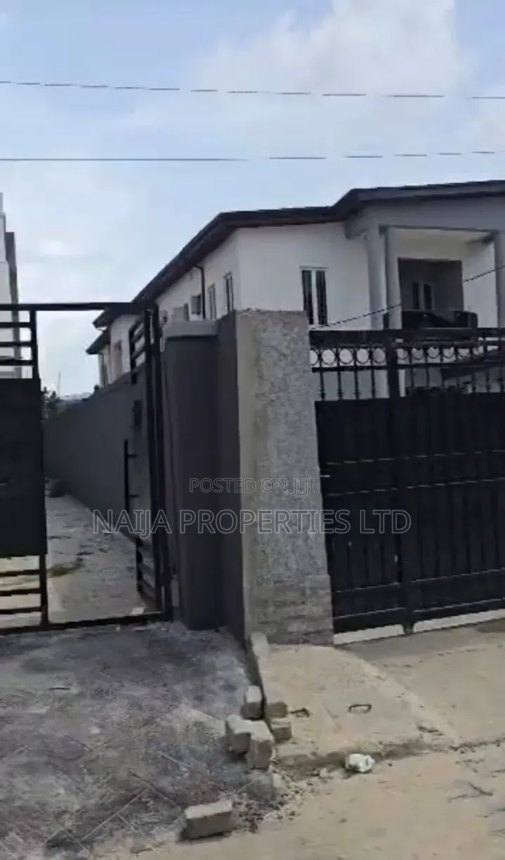 Mini Flat in Lekki Conservation, Chevron for rent in Chevron