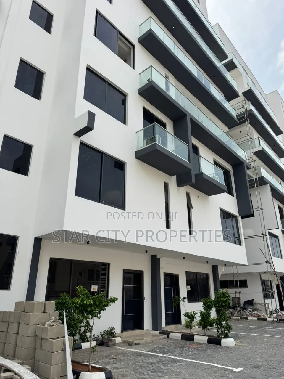 4bdrm Maisonette in Banana Island for sale in Banana Island