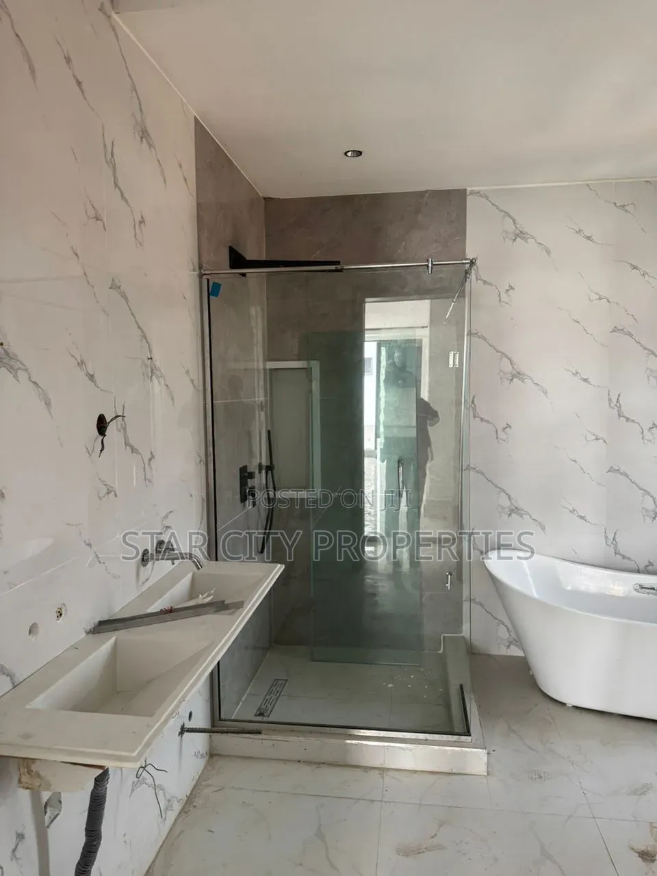 4bdrm Maisonette in Banana Island for sale in Banana Island