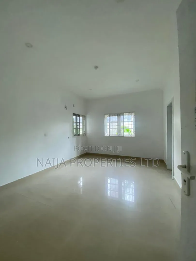 3bdrm Apartment in Off Admiralty Way, Lekki Phase 1 for rent in Lekki Phase 1