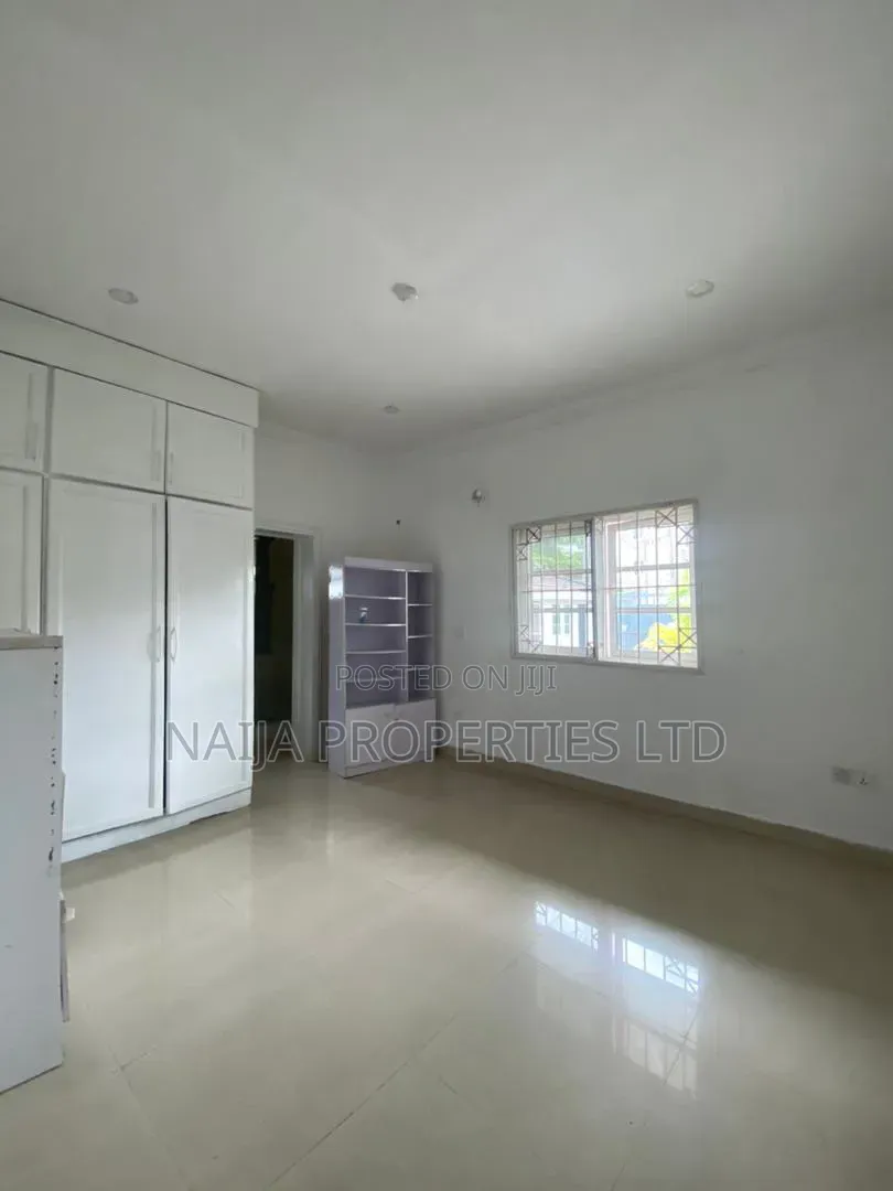 3bdrm Apartment in Off Admiralty Way, Lekki Phase 1 for rent in Lekki Phase 1
