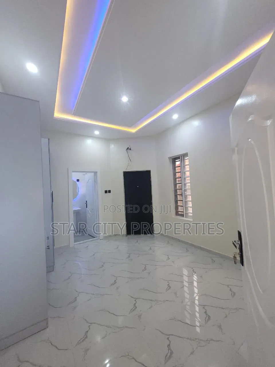 3bdrm Duplex in Medina Estate for sale in Medina