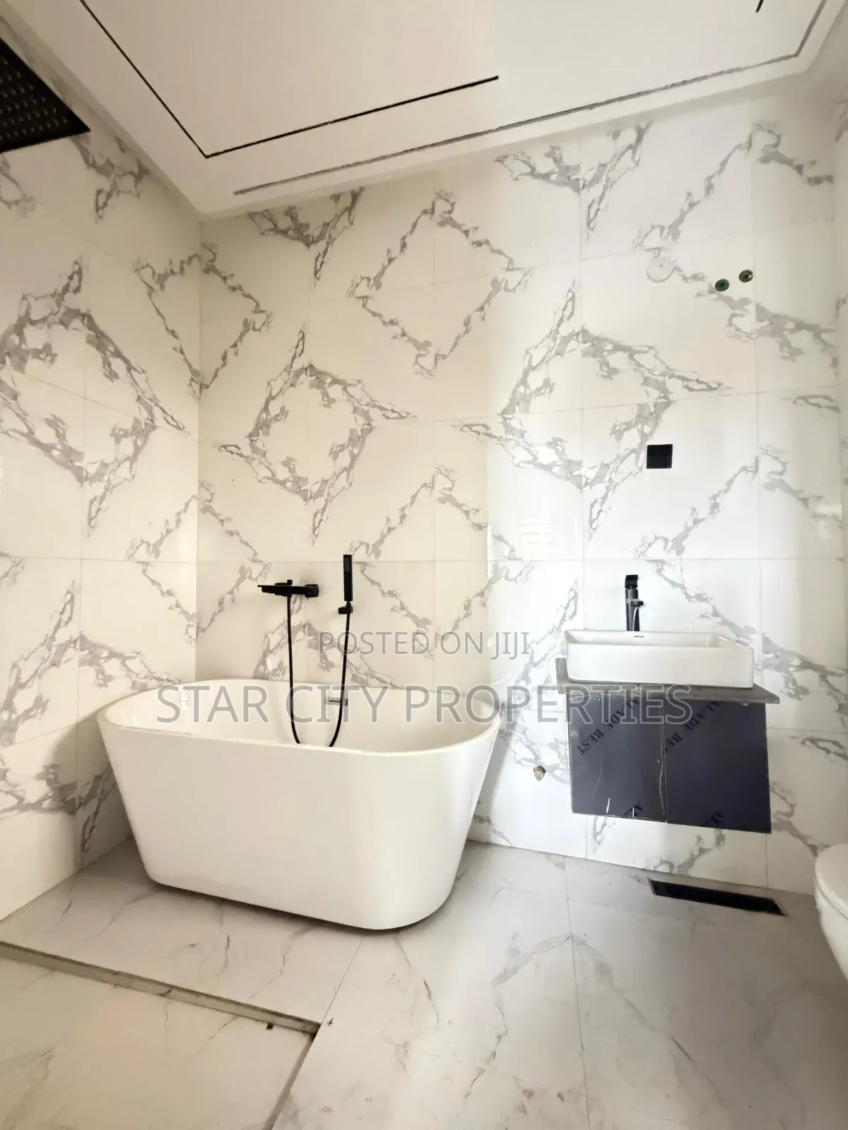4bdrm Duplex in Ogba for sale in Aguda / Ogba