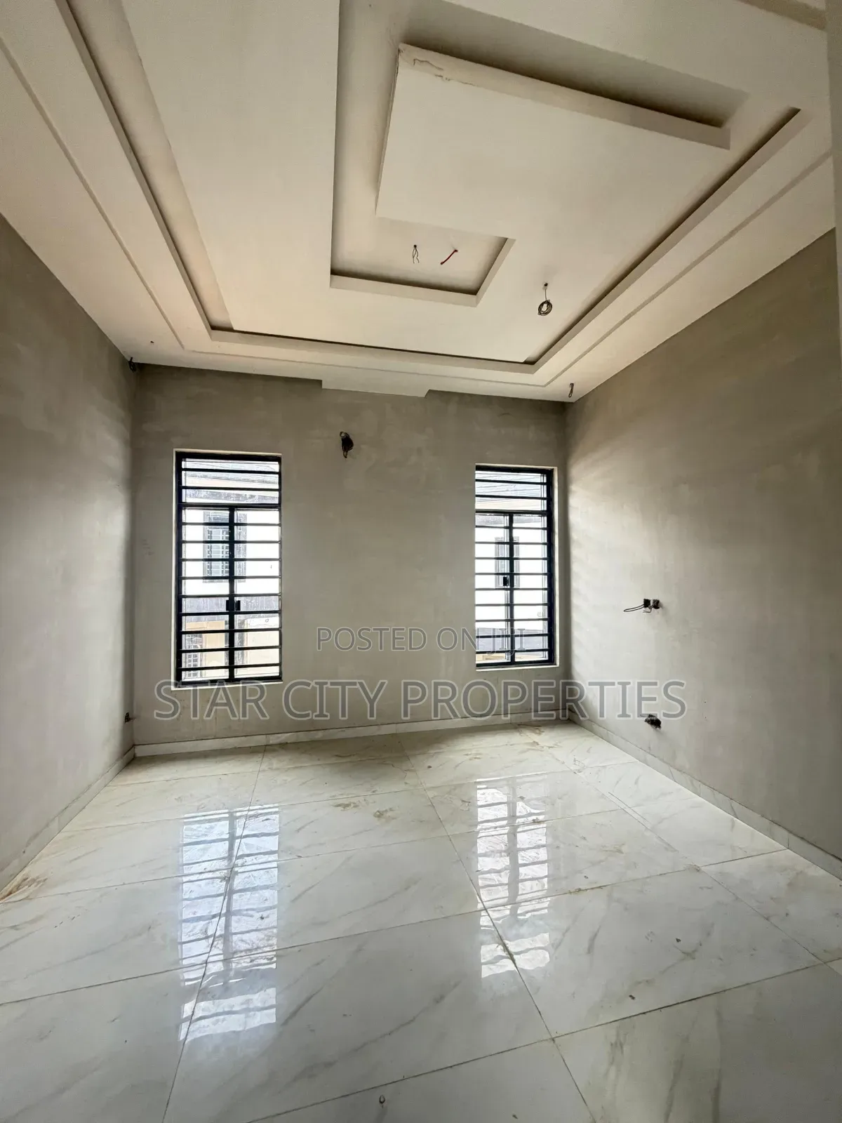 5bdrm Duplex in Omole 1 for sale in Omole Phase 1