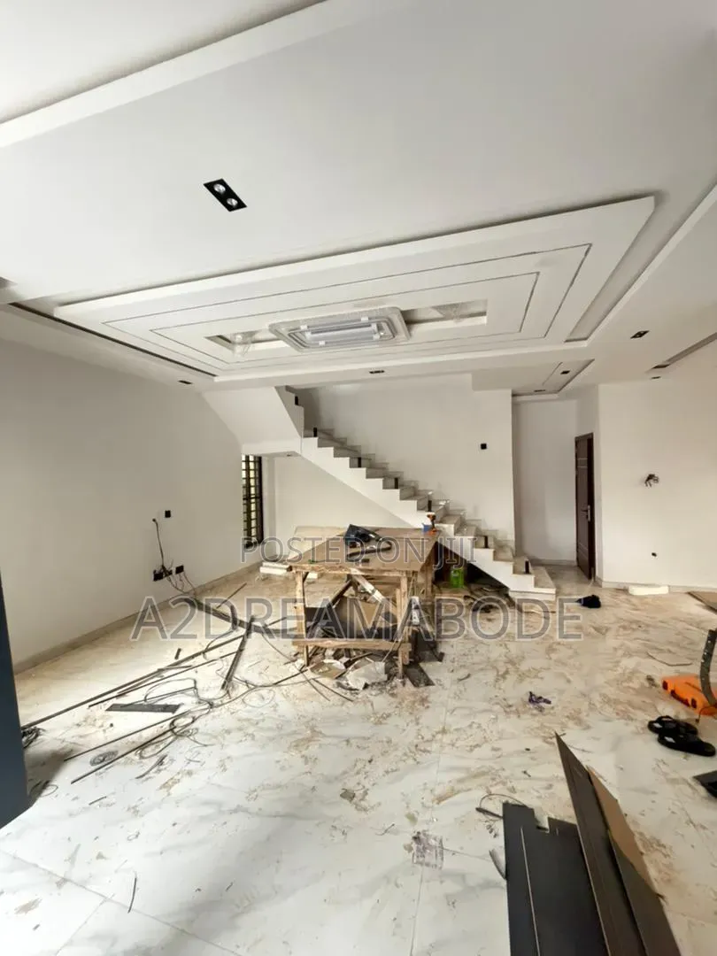 4bdrm Duplex in Ogba for sale in Oke-Ira / Ogba