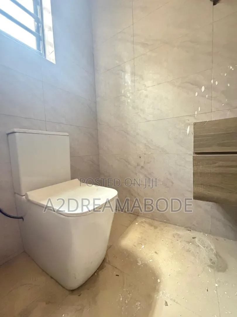 4bdrm Duplex in Ogba for sale in Aguda / Ogba