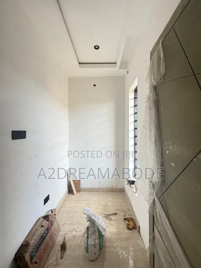 4bdrm Duplex in Ogba for sale in Aguda / Ogba