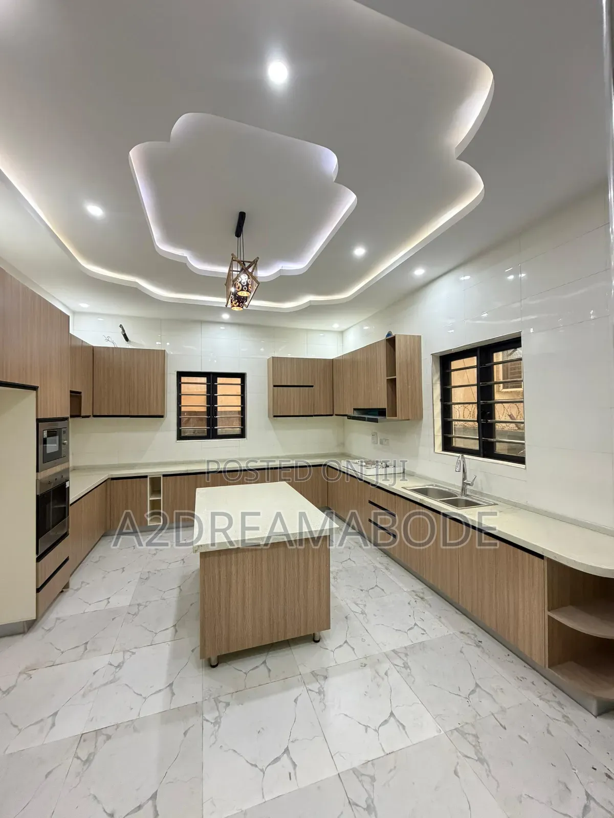 5bdrm Duplex in Magodo, GRA Phase 2 Shangisha for sale in GRA Phase 2 Shangisha