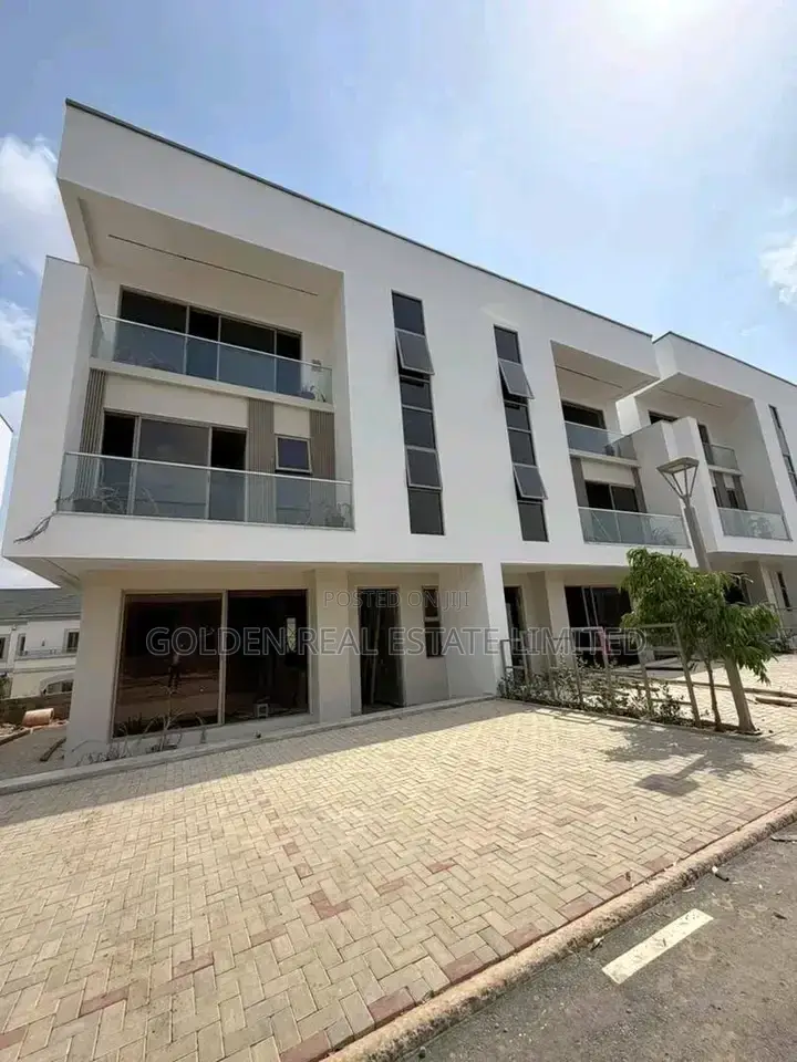 4bdrm Duplex in Guzape District for sale in Guzape District