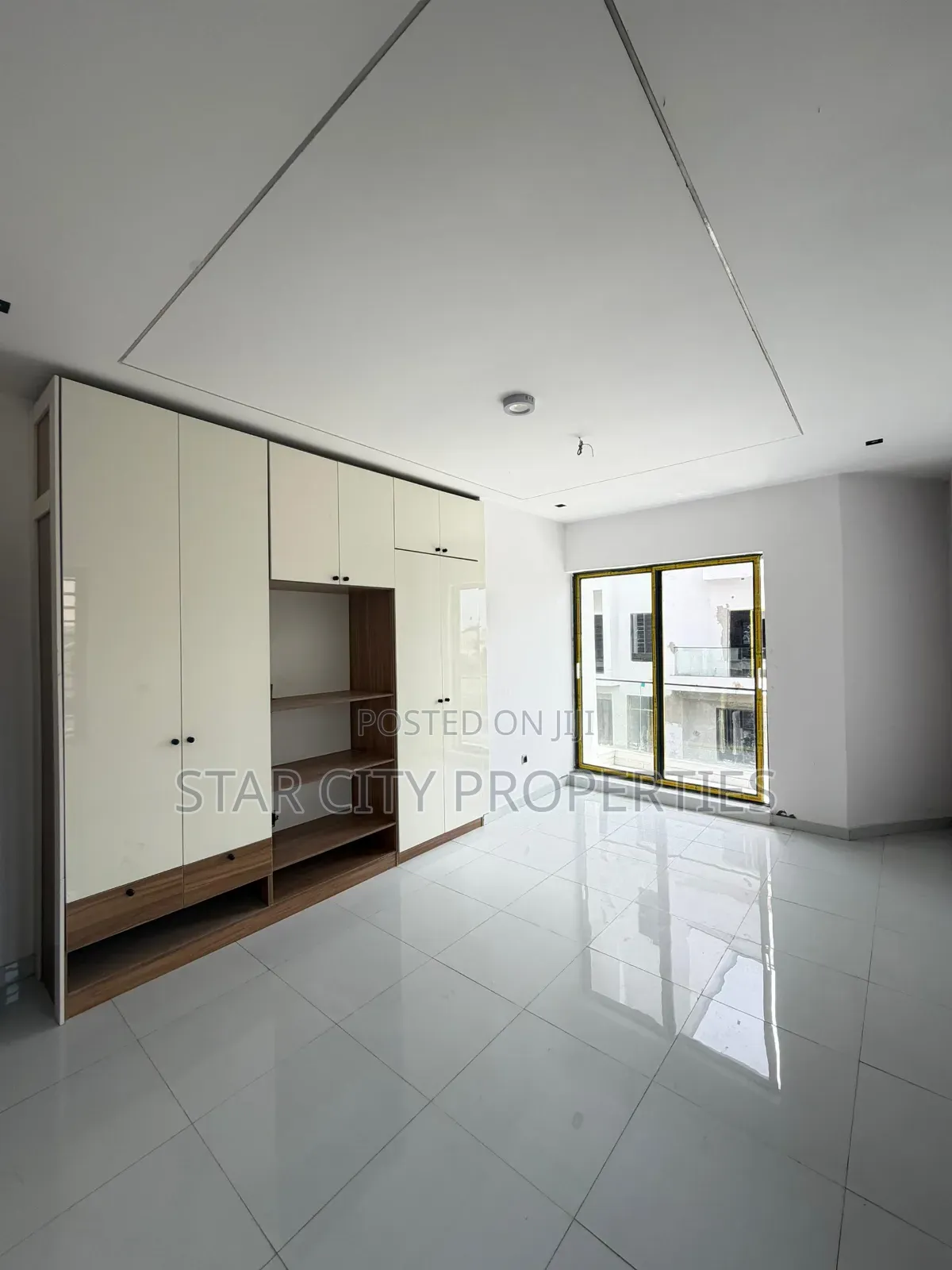 2bdrm Apartment in Vgc for sale in VGC / Ajah