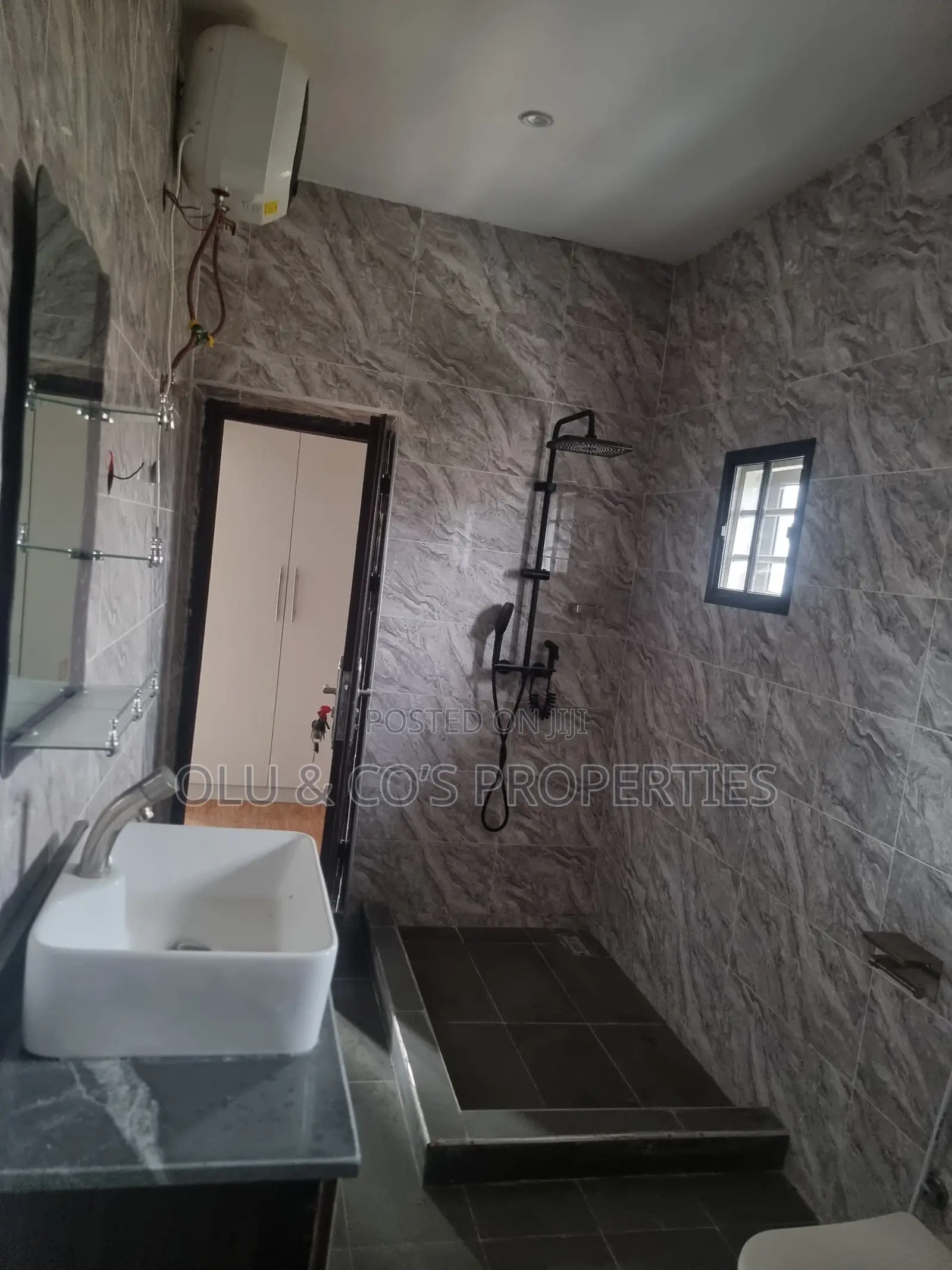 2bdrm Block of Flats in Mshel Phase 4, Lugbe District for rent in Lugbe District