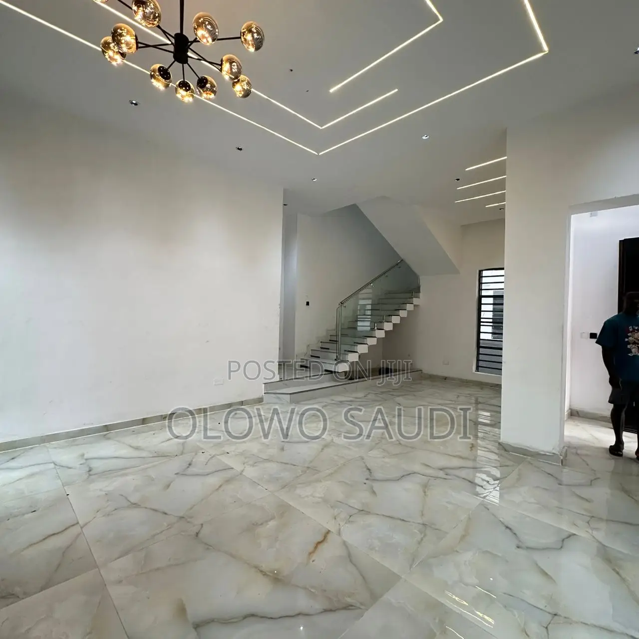 5bdrm Duplex in Ologolo for sale in Ologolo