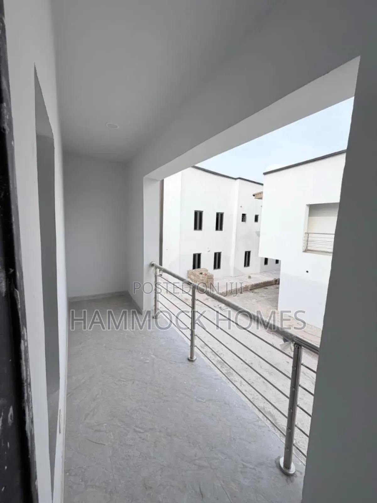 5bdrm Penthouse in Bera Estate, Akobo for sale in Akobo