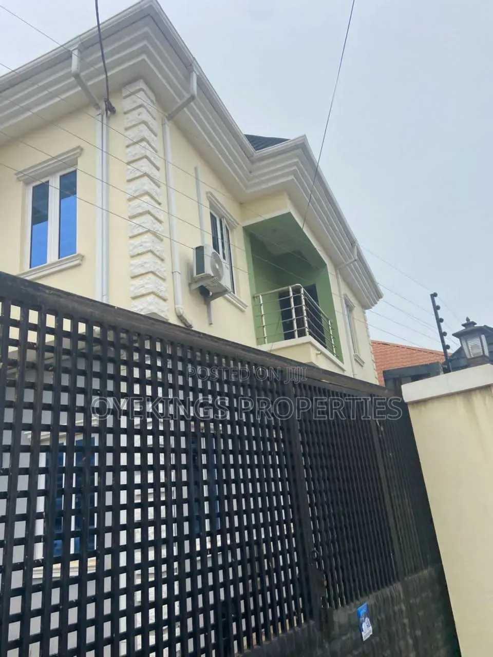 3bdrm Duplex in Akoto, Oluyole for sale in Oluyole