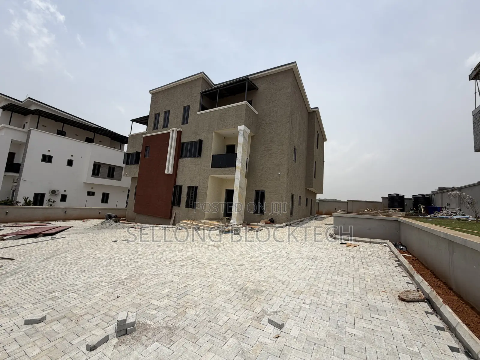 6bdrm Duplex in In An Estate, Guzape District for rent in Guzape District